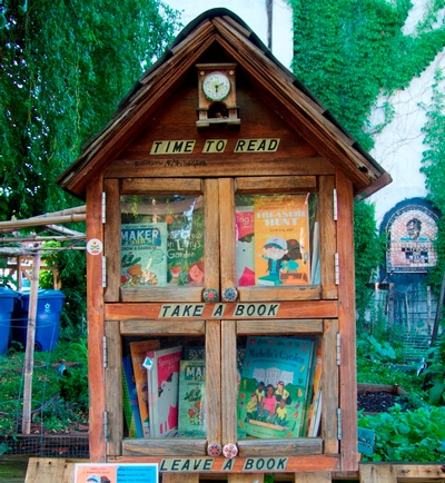 Sidewalk library with children's books